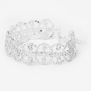 🌬️ Silver Rhinestone Princess Bracelet